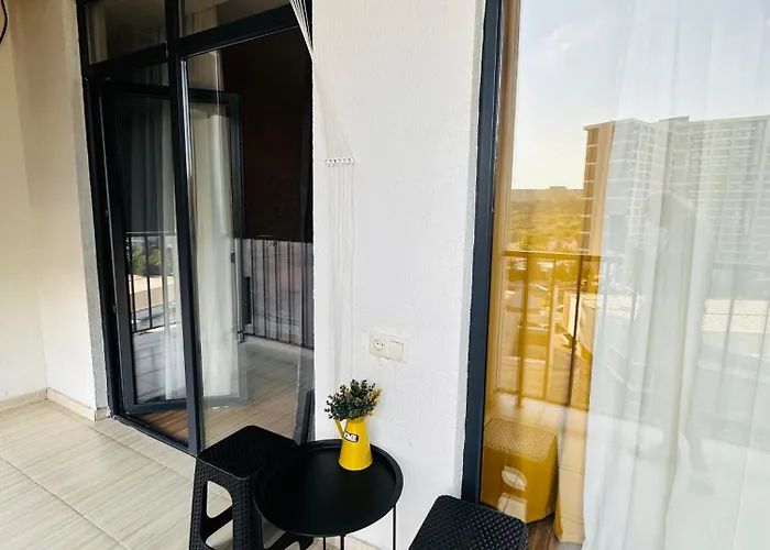 Label Apartment