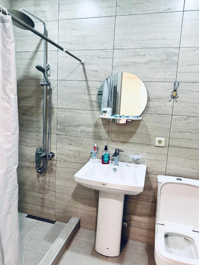 Label Apartment *